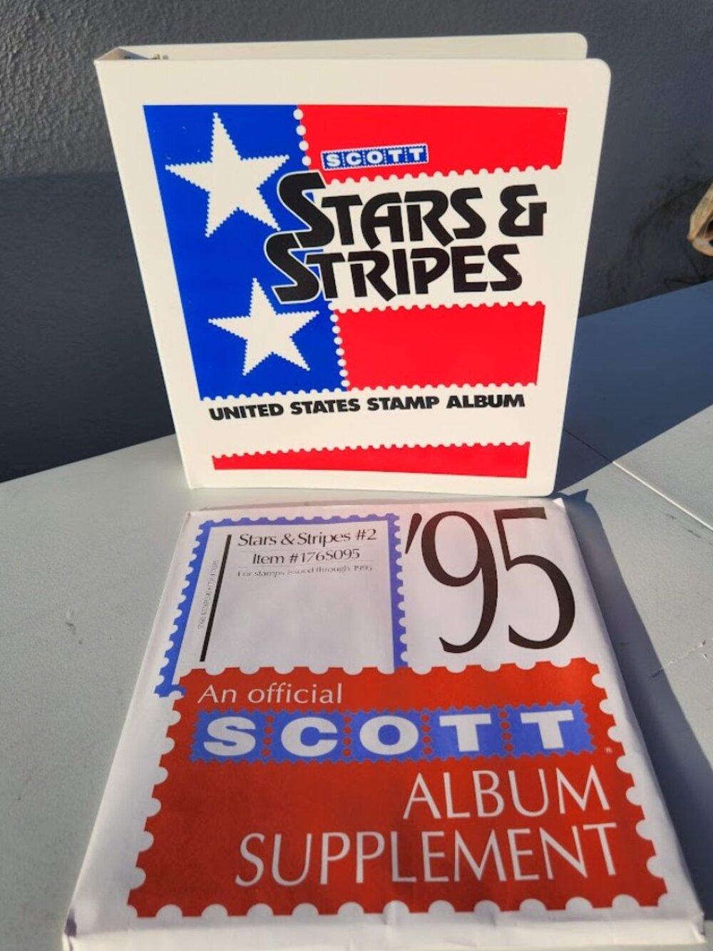 New Scott Stars and Stripes United States Stamp Collecting Album 176P093 Binder